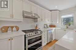 15 MEADOWVIEW DRIVE Bradford/West Gwillimbury 