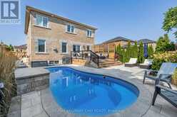 15 MEADOWVIEW DRIVE Bradford/West Gwillimbury 