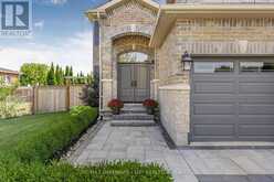 15 MEADOWVIEW DRIVE Bradford/West Gwillimbury 