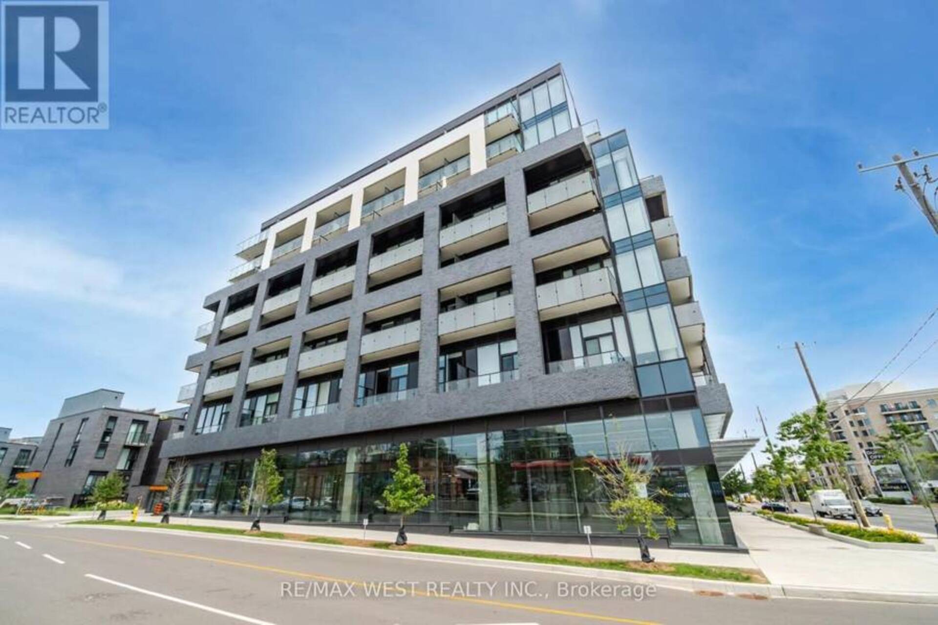 817 - 4208 DUNDAS STREET W Toronto