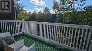 5 - 237 MANNING AVENUE Toronto 