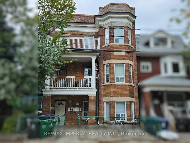 5 - 237 MANNING AVENUE Toronto Ontario