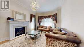 8 HERITAGE WOODS MANOR Markham 