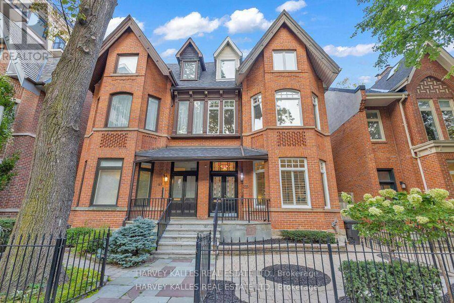 125 HAZELTON AVENUE Toronto