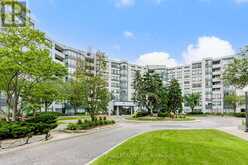 321 - 333 CLARK AVENUE W Vaughan 