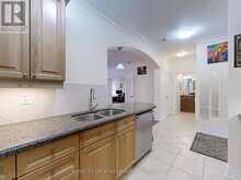 305 - 9519 KEELE STREET Vaughan 