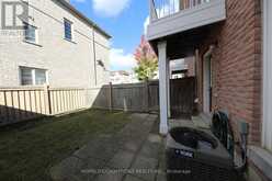 18 LAWRENCE TOWN STREET Ajax 