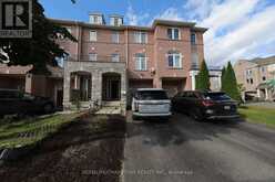 18 LAWRENCE TOWN STREET Ajax