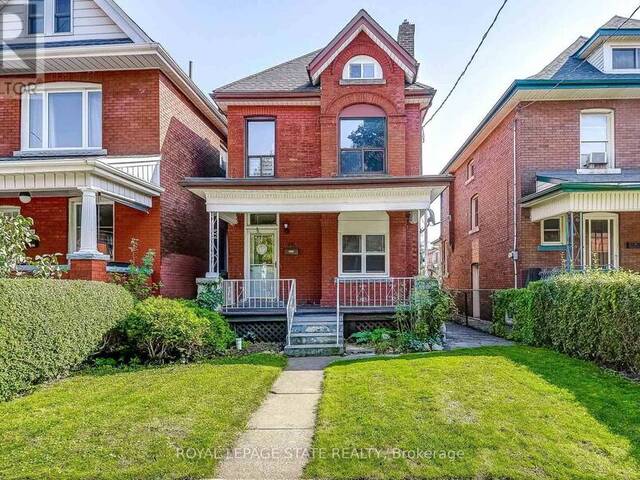 18 FAIRHOLT ROAD N Hamilton  Ontario