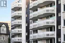 708 - 11 WALMER STREET Toronto