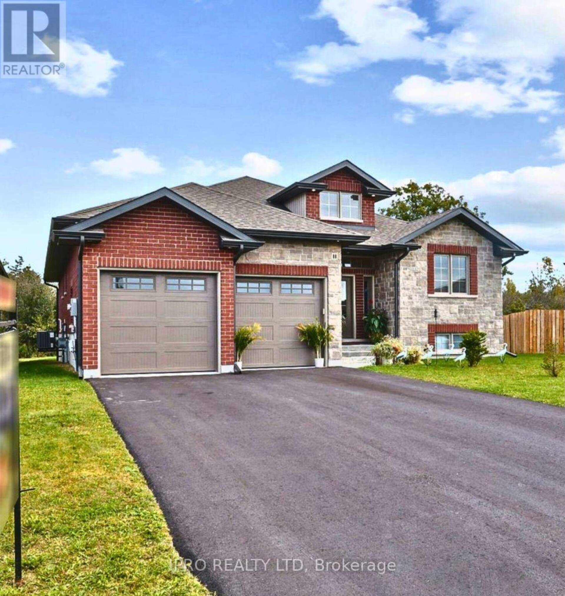 11 CATTAIL CRESCENT Quinte West