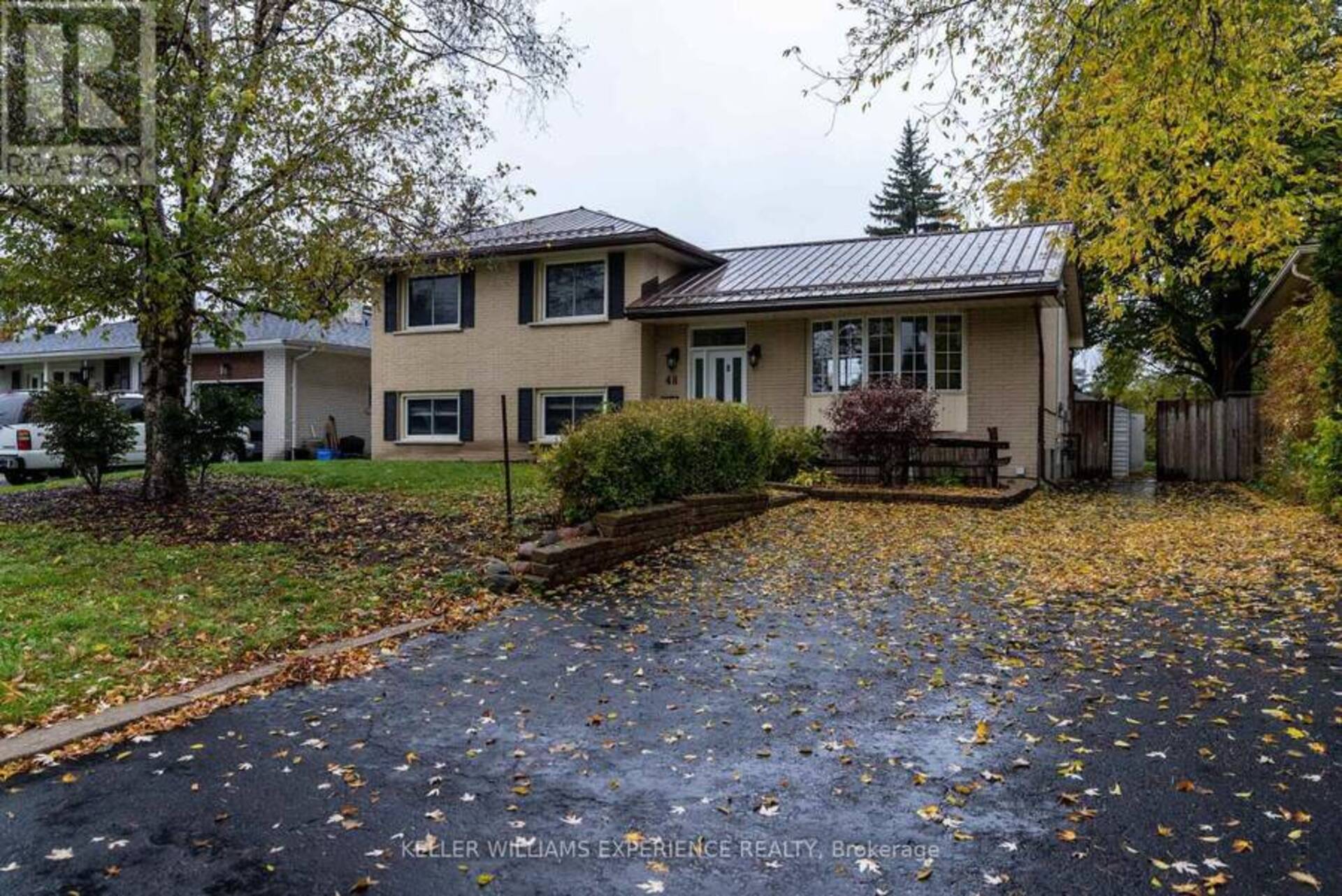 UPPER - 48 OTTAWAY AVENUE Barrie