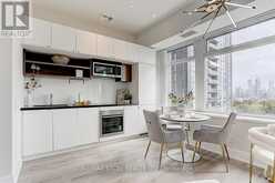 712 - 111 ST CLAIR AVENUE W Toronto