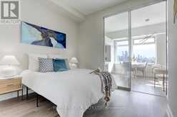 712 - 111 ST CLAIR AVENUE W Toronto