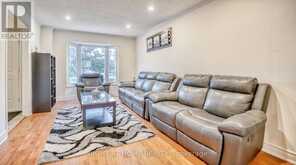 53 DAKIN DRIVE Ajax