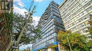 513 - 195 MCCAUL STREET Toronto