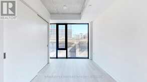 513 - 195 MCCAUL STREET Toronto