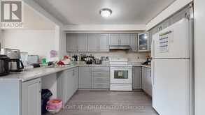 18 - 11 LIVONIA PLACE Toronto