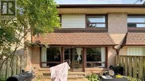 18 - 11 LIVONIA PLACE Toronto