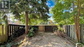 18 - 11 LIVONIA PLACE Toronto