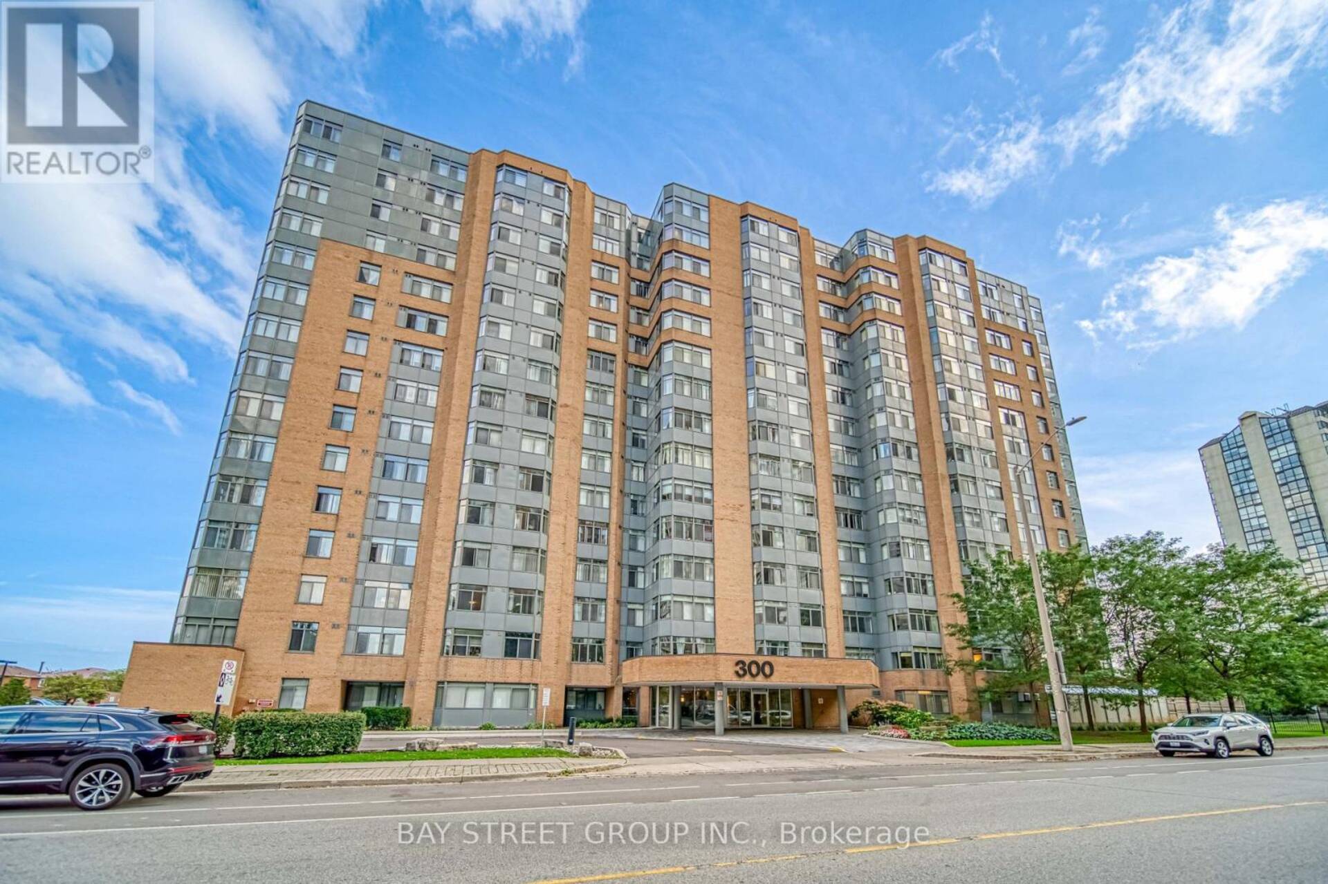 902 - 300 WEBB DRIVE Mississauga