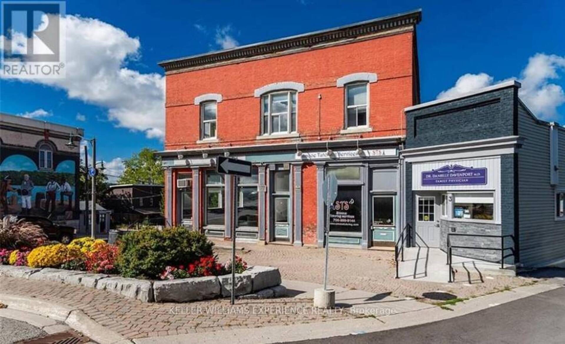 1 SIMCOE STREET Penetanguishene