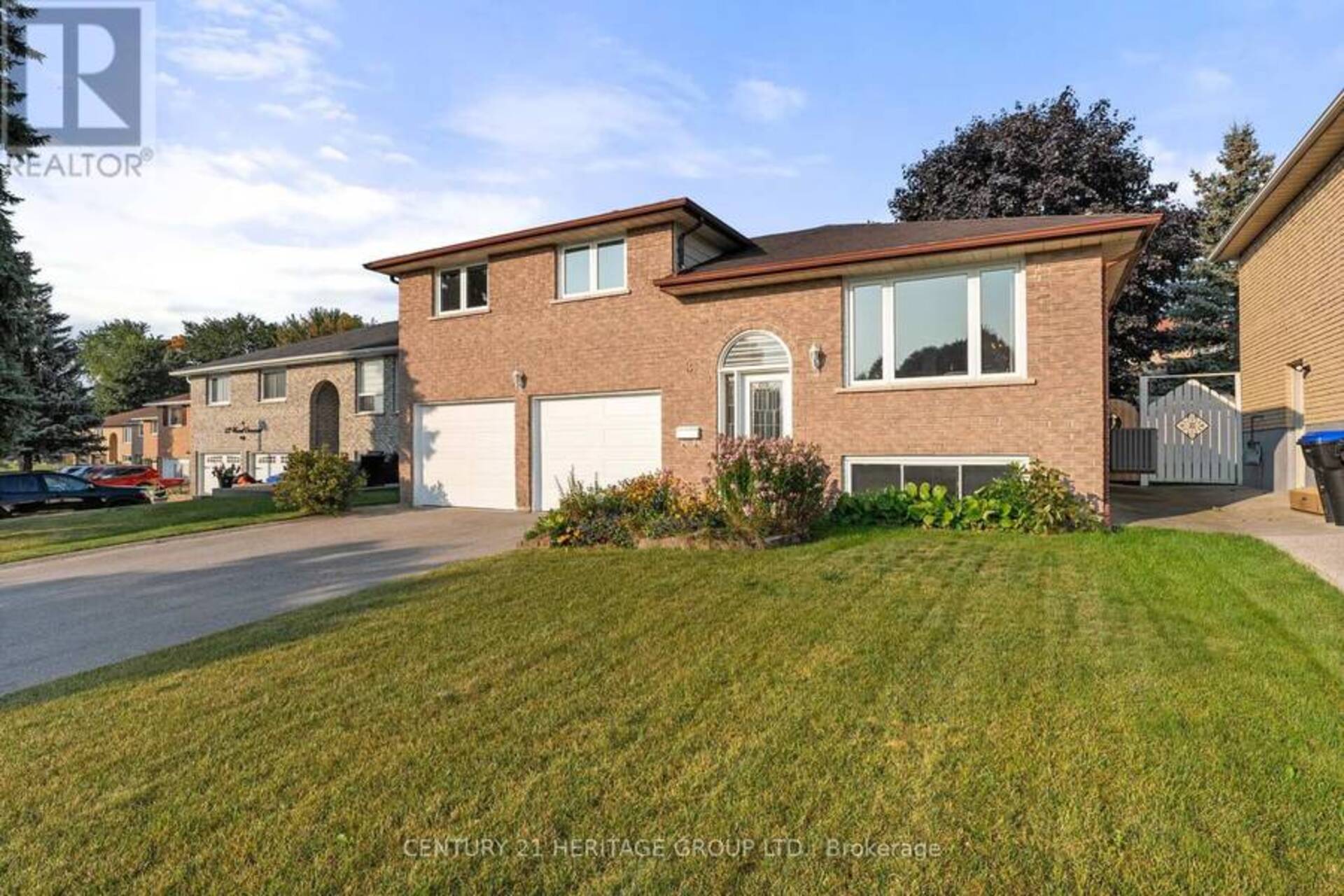 8 WOOD CRESCENT Bradford/West Gwillimbury 