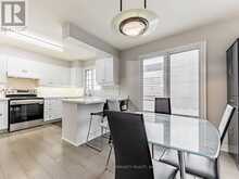 111 - 151 TOWNSGATE DRIVE Vaughan 