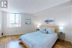 2504 - 270 QUEENS QUAY W Toronto