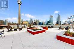 2504 - 270 QUEENS QUAY W Toronto