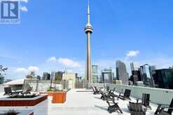 2504 - 270 QUEENS QUAY W Toronto