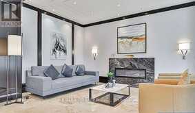 102 - 88 PROMENADE CIRCLE Vaughan