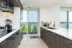 403 - 1 EDGEWATER DRIVE Toronto 