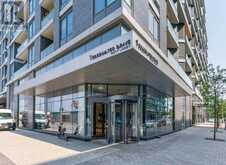 403 - 1 EDGEWATER DRIVE Toronto 