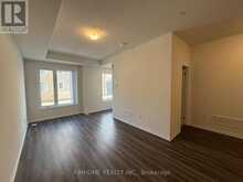 260 - 150 HONEYCRISP CRESCENT Vaughan 