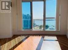 905 - 218 QUEENS QUAY W Toronto 