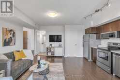 604 - 35 SARANAC BOULEVARD Toronto