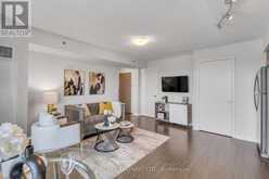 604 - 35 SARANAC BOULEVARD Toronto