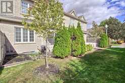 36 - 372 TERRY CARTER CRESCENT Newmarket