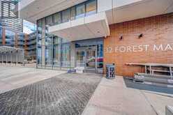 203 - 32 FOREST MANOR ROAD Toronto