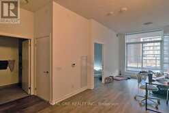 203 - 32 FOREST MANOR ROAD Toronto