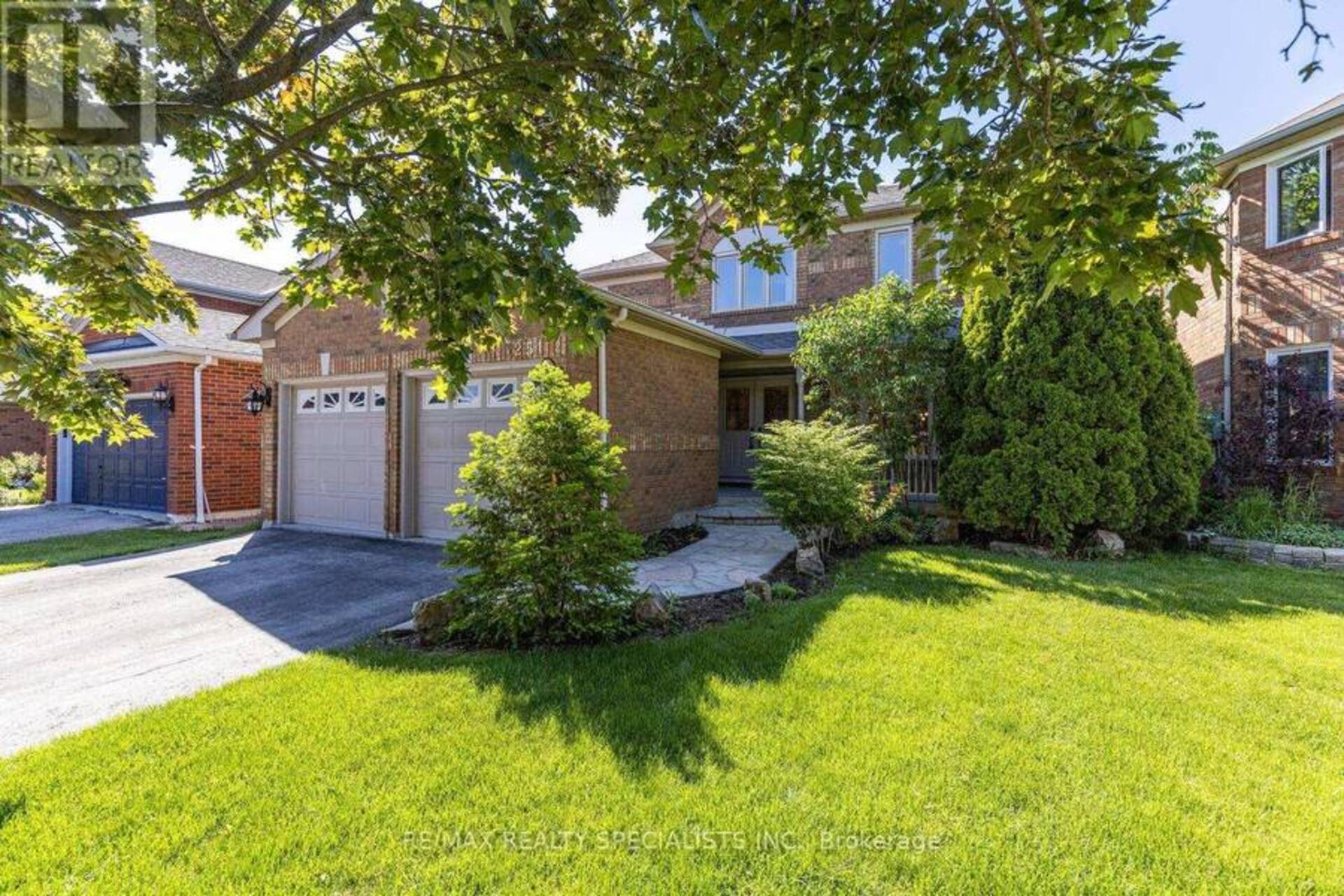 3251 BLOOMFIELD DRIVE Mississauga 