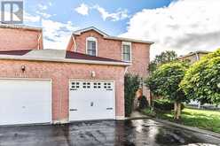 11 SANDMERE AVENUE Brampton