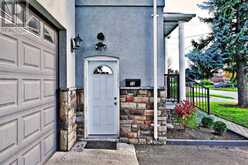 25 CROSLAND DRIVE Toronto