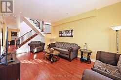 25 CROSLAND DRIVE Toronto