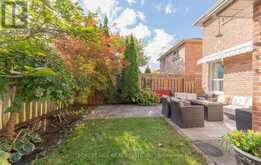 71 ELEANOR CIRCLE Richmond Hill 