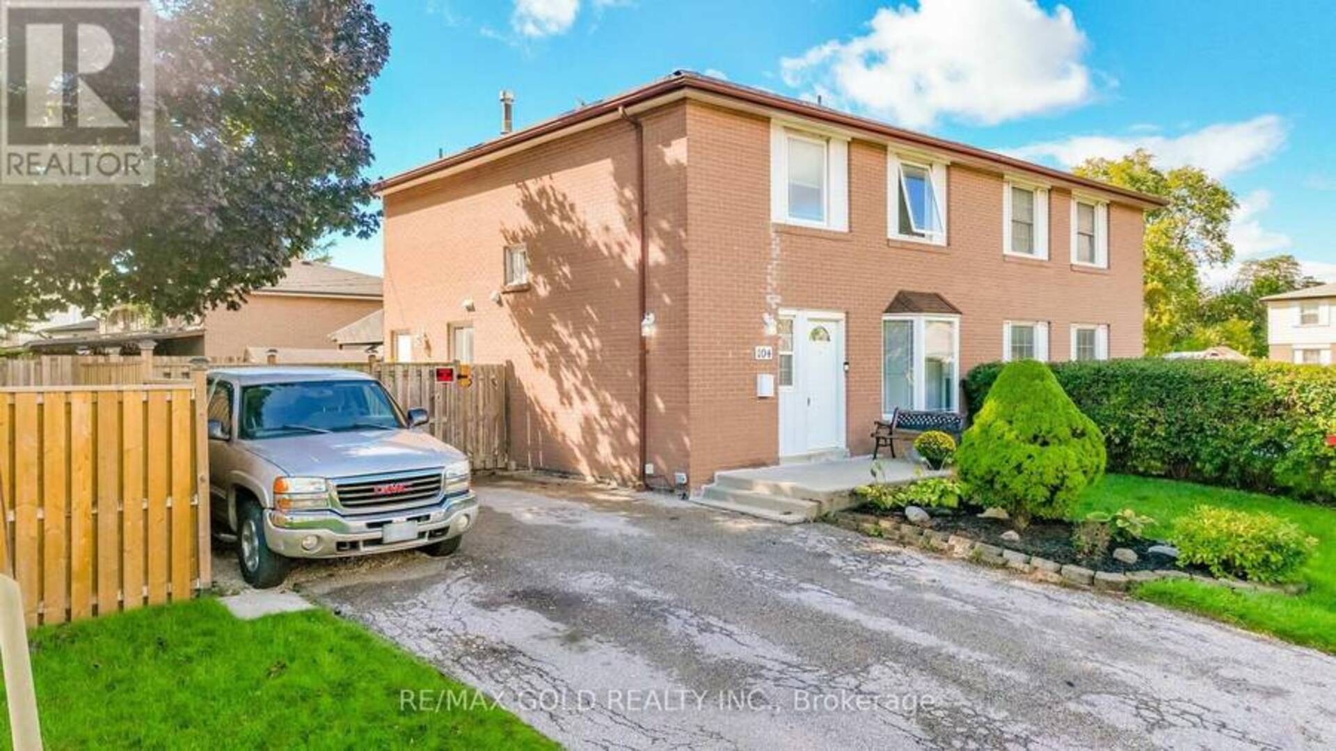 104 DORCHESTER DRIVE Brampton