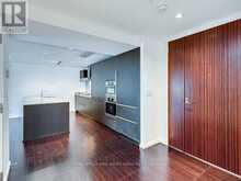 3007 - 180 UNIVERSITY AVENUE Toronto