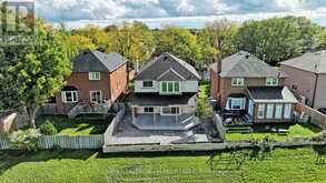 32 PARKLAWN CRESCENT Markham