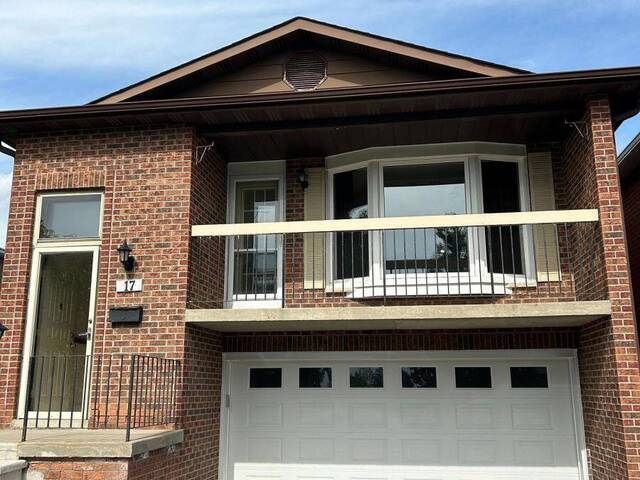 UPPER - 17 ASHBURN CRESCENT Vaughan  Ontario